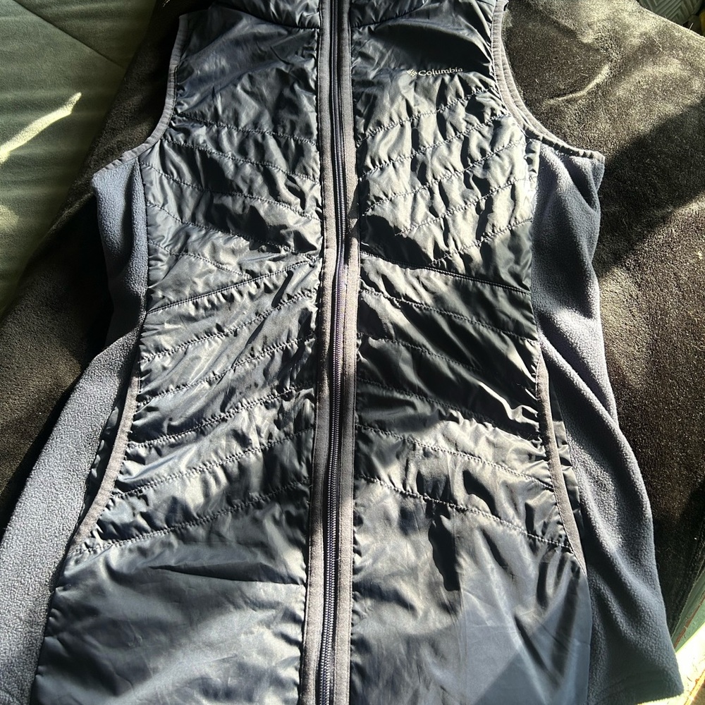 Columbia Blue Puffer Vest
